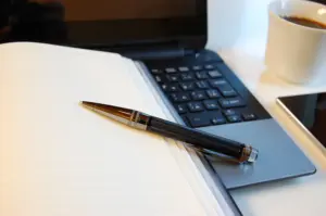 ノートとペン_計画を立てる